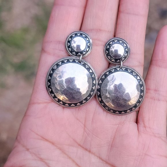 Southwestern vintage handmade 925 sterling silver hammered disc earrings - Picture 8 of 15